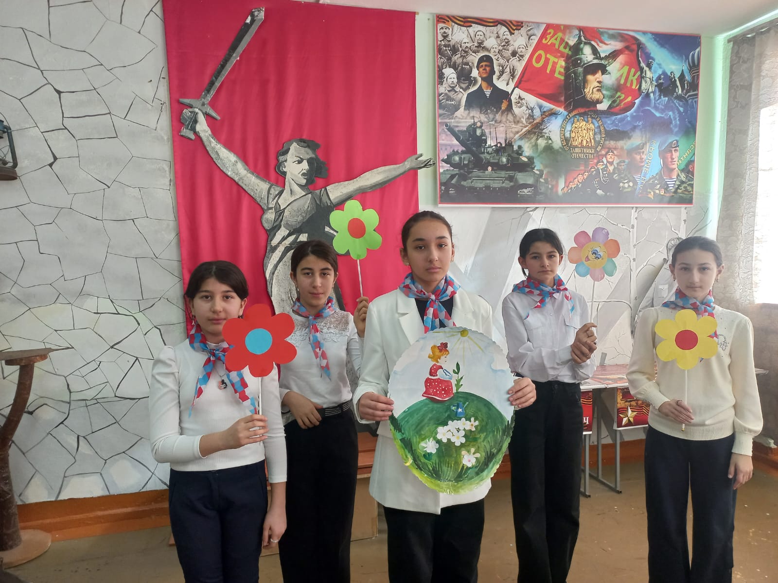 Патриотический час &amp;quot; Пусть всегда будет  завтра&amp;quot;.